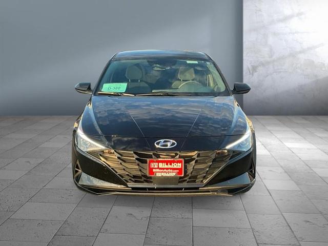 Photo of 2023 Phantom Black Hyundai ELANTRA