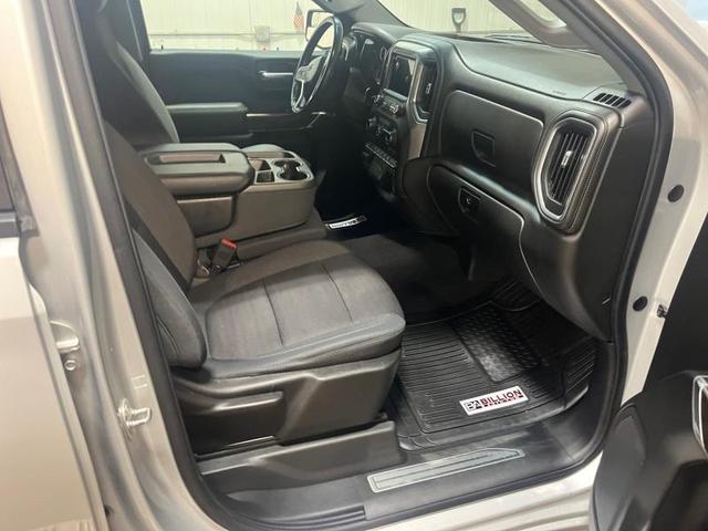 Photo of 2019 Silver Ice Metallic Chevrolet Silverado 1500