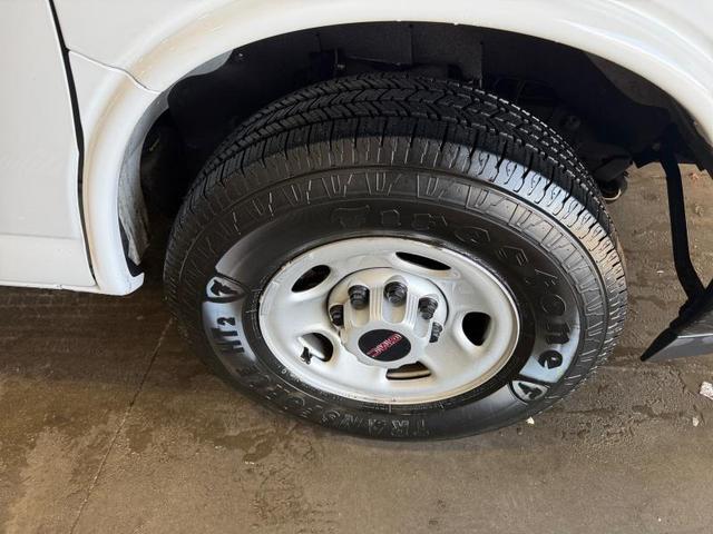Photo of 2023 Summit White GMC Savana 2500