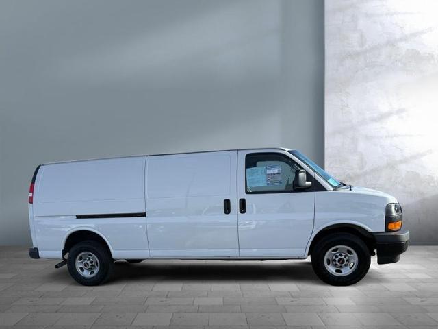 Photo of 2023 Summit White GMC Savana 2500