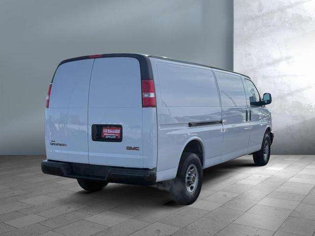 Photo of 2023 Summit White GMC Savana 2500