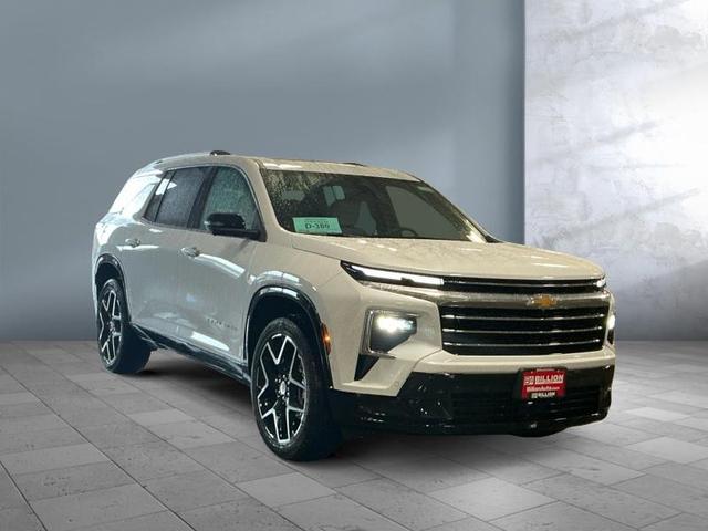Photo of 2026 Polar White Tricoat Chevrolet Traverse