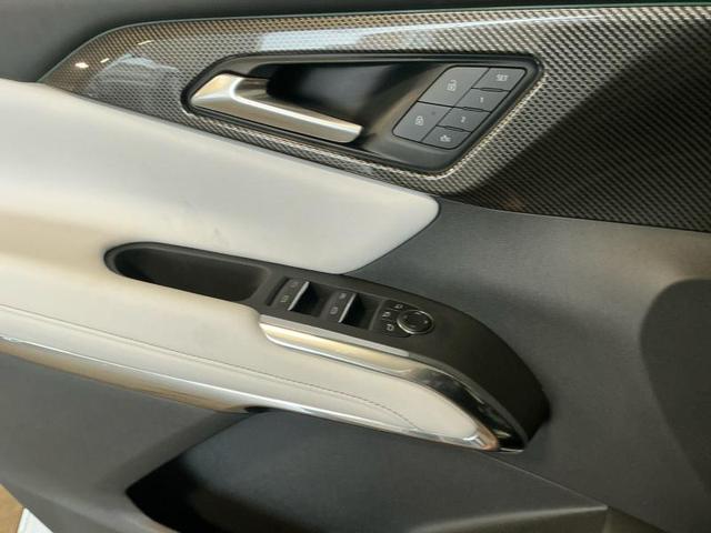 Photo of 2026 Polar White Tricoat Chevrolet Traverse