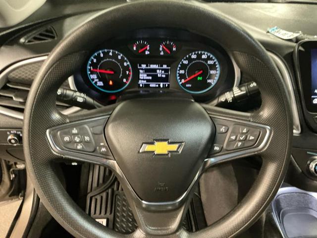 Photo of 2024 Mineral Gray Metallic Chevrolet Malibu