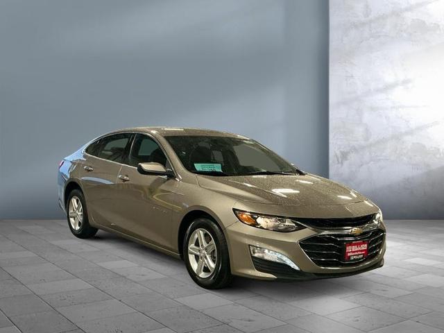 Photo of 2024 Mineral Gray Metallic Chevrolet Malibu