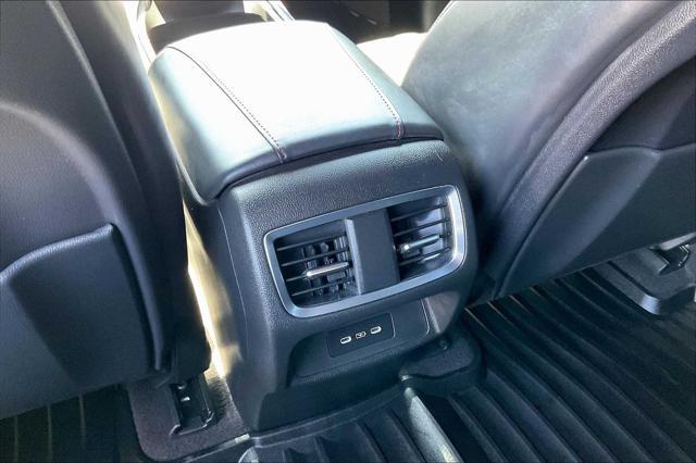 Photo of 2022 Platinum White Pearl Acura RDX