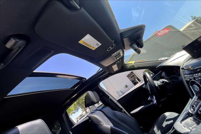Photo of 2022 Platinum White Pearl Acura RDX