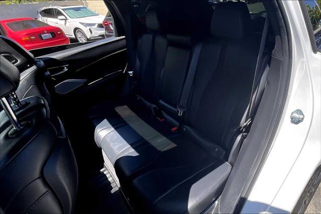 Photo of 2022 Platinum White Pearl Acura RDX
