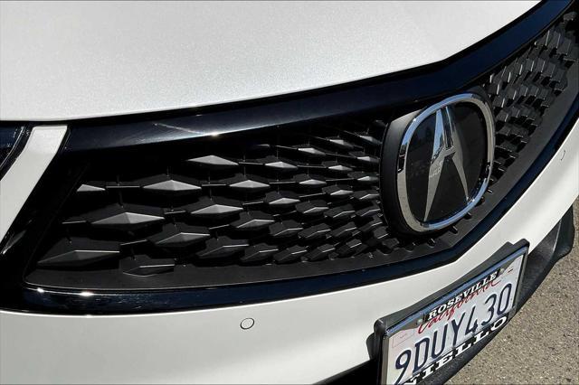 Photo of 2022 Platinum White Pearl Acura RDX