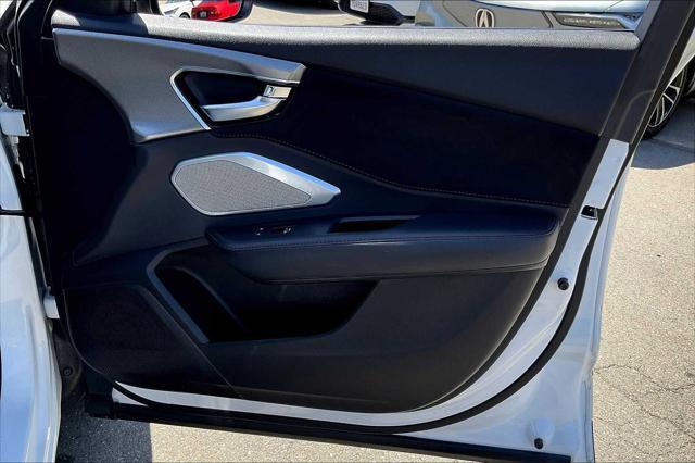 Photo of 2022 Platinum White Pearl Acura RDX
