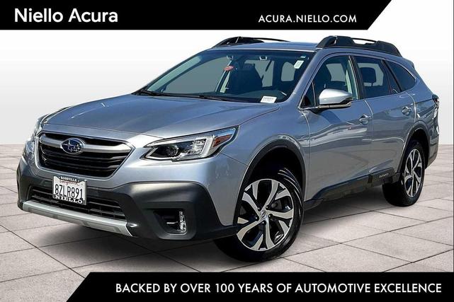 Photo of 2022 Ice Silver Metallic Subaru Outback