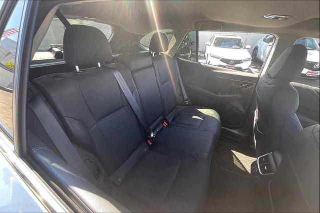 Photo of 2022 Ice Silver Metallic Subaru Outback