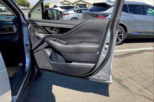 Photo of 2022 Ice Silver Metallic Subaru Outback