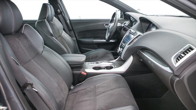 Photo of 2019 Modern Steel Metallic Acura TLX