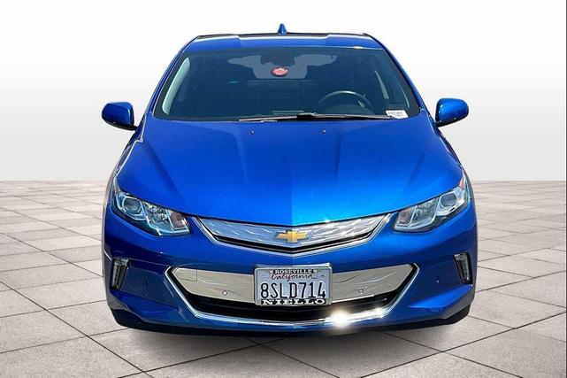 Photo of 2018 Kinetic Blue Metallic Chevrolet Volt