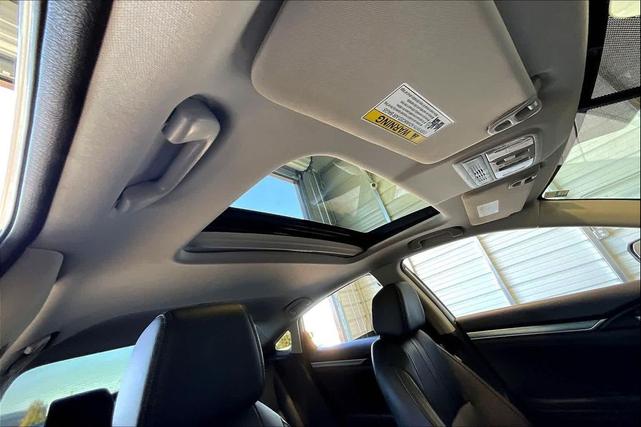 Photo of 2016 Lunar Silver Metallic Honda Civic