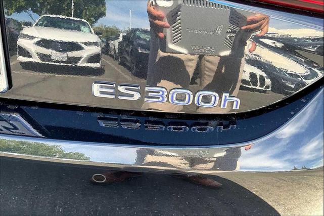 Photo of 2022 Caviar Lexus ES 300h