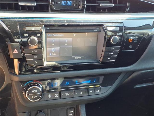 Photo of 2015 Grey Toyota Corolla