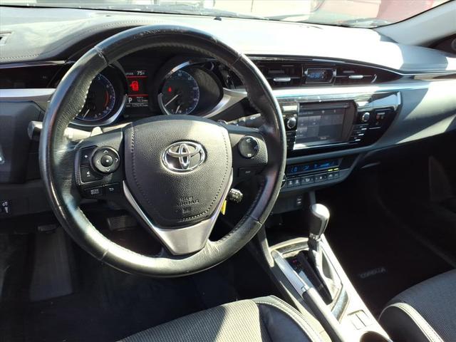 Photo of 2015 Grey Toyota Corolla