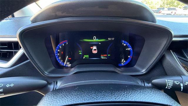 Photo of 2022 White Toyota Corolla Hybrid