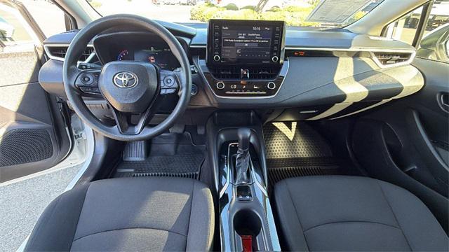 Photo of 2022 White Toyota Corolla Hybrid