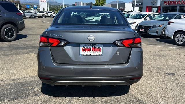 Photo of 2025 Gun Metallic Nissan Versa