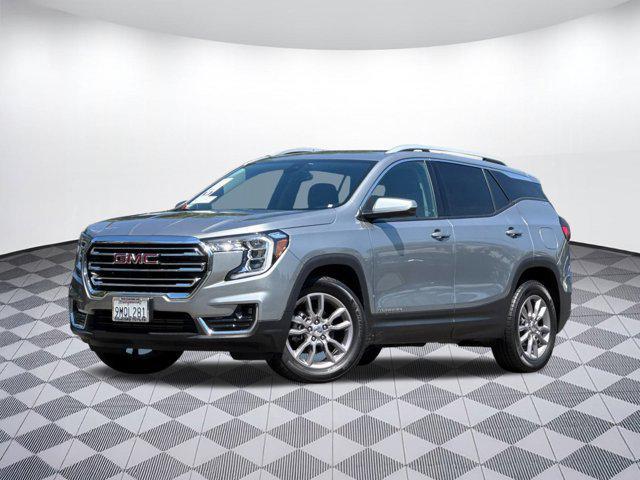 Photo of 2024 Sterling Metallic GMC Terrain