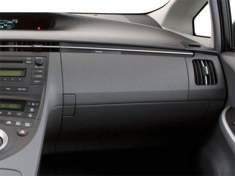 Photo of 2010 White Toyota Prius