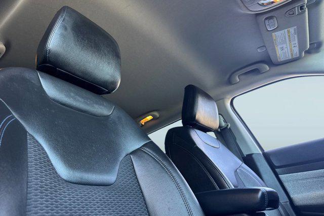 Photo of 2022 Granite Crystal Metallic Clearcoat Jeep Compass