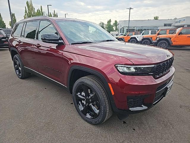 Photo of 2025 Velvet Red Pearlcoat Jeep Grand Cherokee L