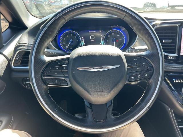 Photo of 2021 Ceramic Gray Clearcoat Chrysler Pacifica