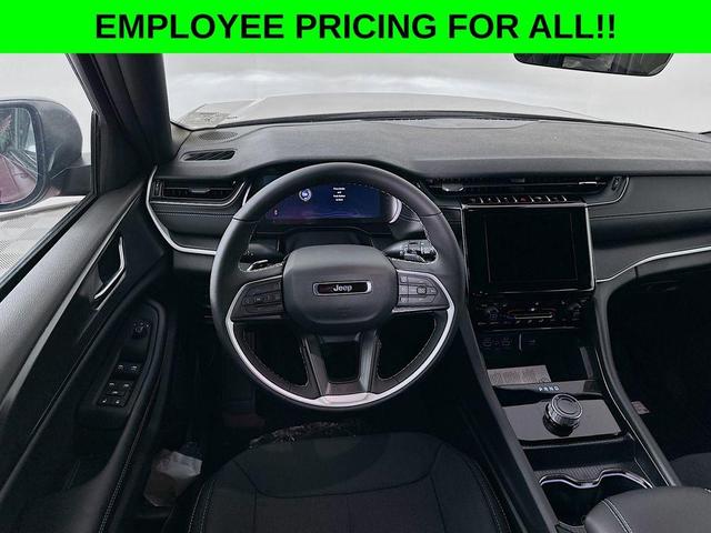 Photo of 2025 Red Jeep Grand Cherokee L