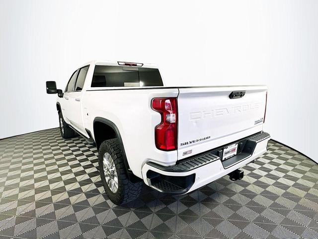 Photo of 2021 White Chevrolet Silverado 2500