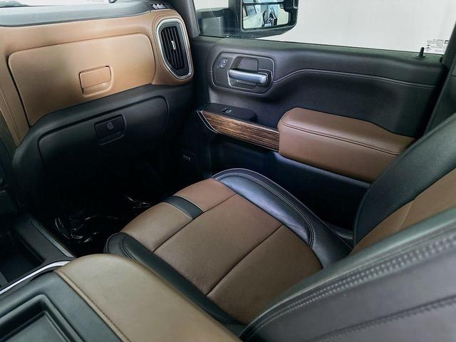 Photo of 2021 White Chevrolet Silverado 2500