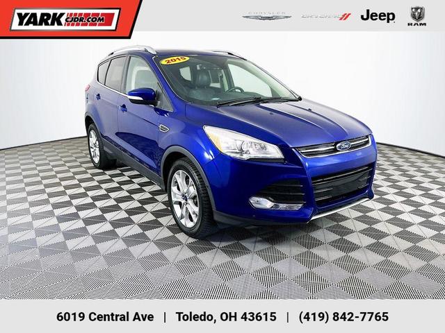 Photo of 2015 Blue Ford Escape