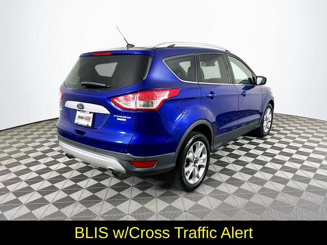 Photo of 2015 Blue Ford Escape