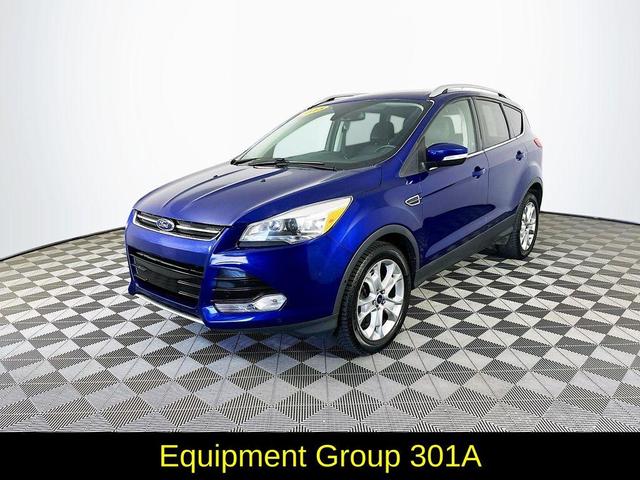 Photo of 2015 Blue Ford Escape