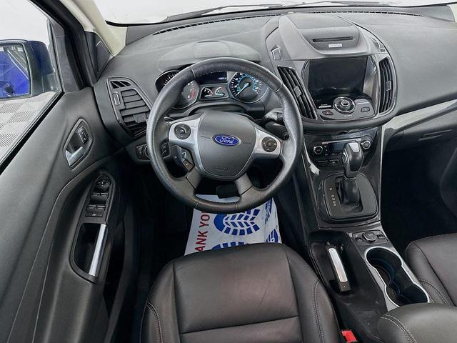 Photo of 2015 Blue Ford Escape