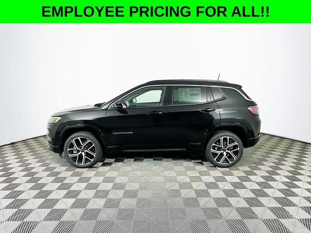 Photo of 2025 Black Jeep Compass