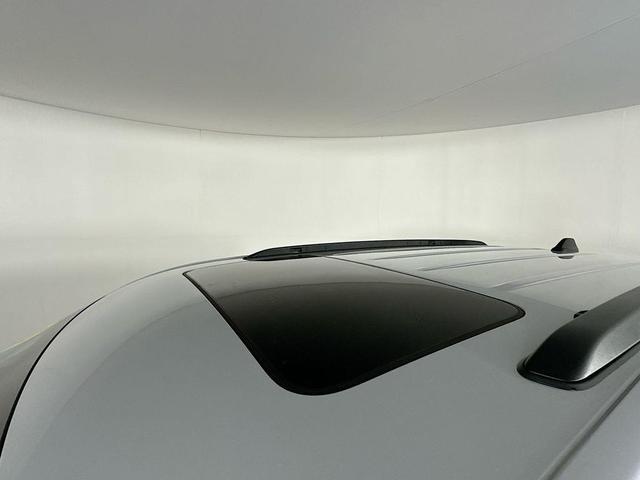 Photo of 2023 Silver Jeep Grand Cherokee