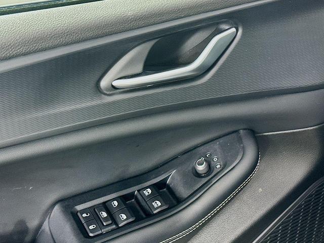 Photo of 2023 Silver Jeep Grand Cherokee