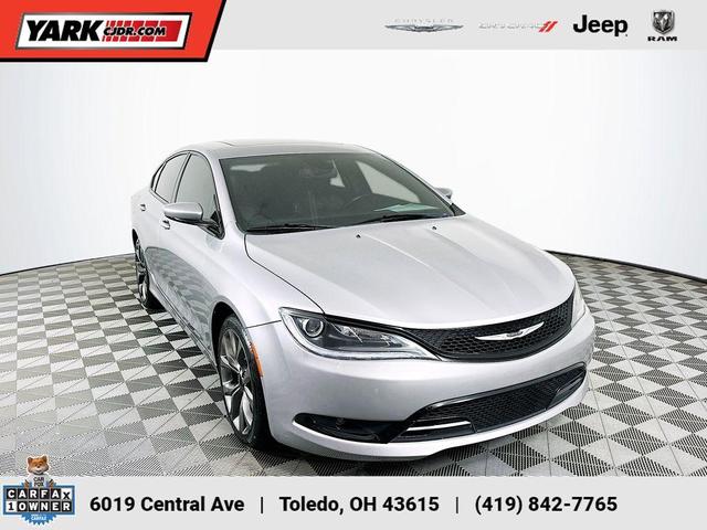 2016 Chrysler 200