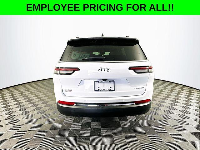 Photo of 2025 White Jeep Grand Cherokee L
