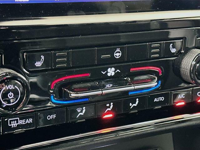 Photo of 2025 Gray Jeep Grand Cherokee L