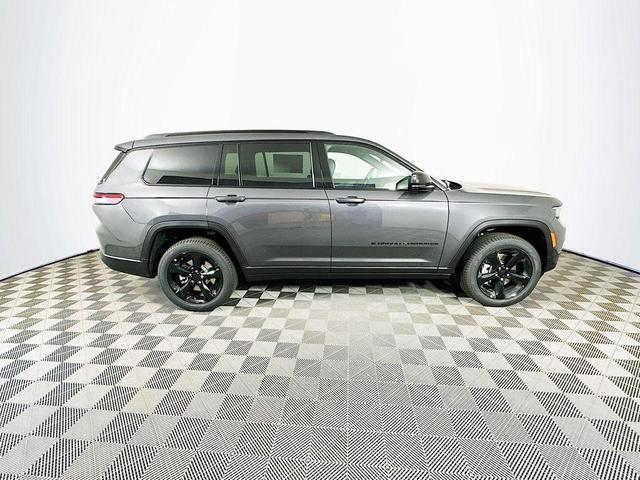 Photo of 2025 Gray Jeep Grand Cherokee L