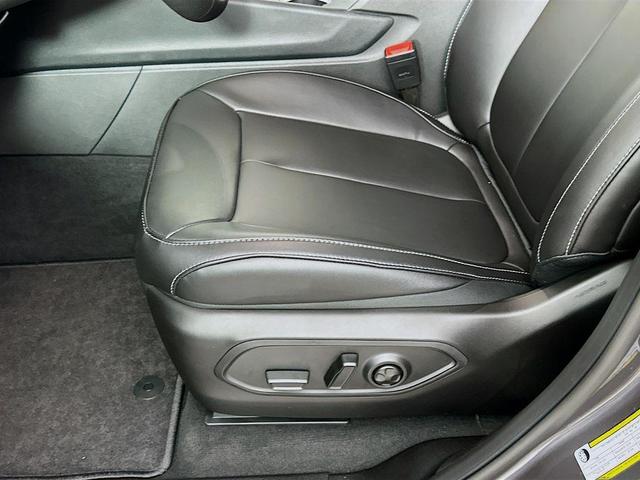 Photo of 2025 Gray Jeep Grand Cherokee L