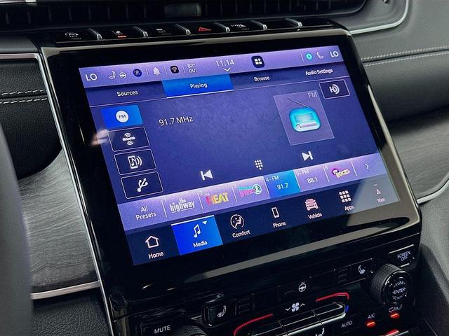 Photo of 2025 Gray Jeep Grand Cherokee L