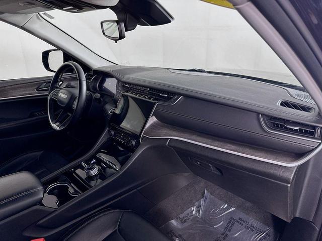 Photo of 2022 Orange Jeep Grand Cherokee L
