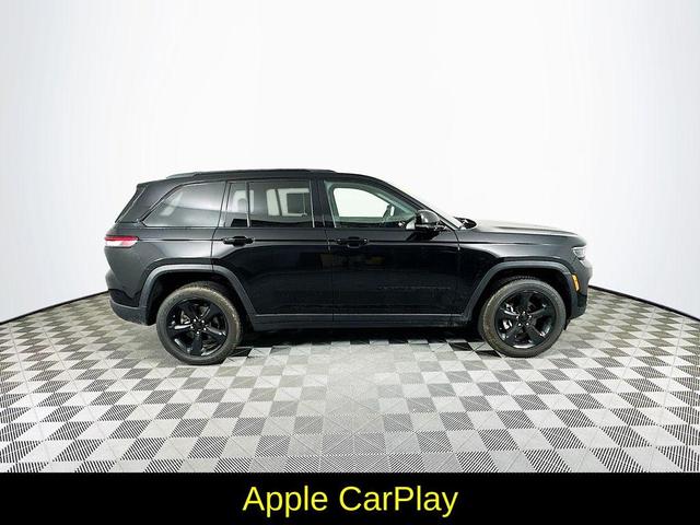 Photo of 2023 Black Jeep Grand Cherokee