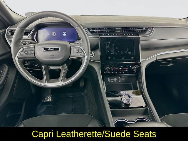 Photo of 2023 Black Jeep Grand Cherokee